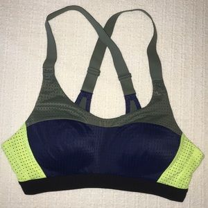 VS Sports Bra